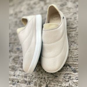 Vessi Sunday Slip on Shoes/Slipper Mens Size‎ 9 Waterproof Collapsible Heel